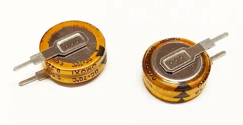 0,1F 5,5V superkondensator Gold Cap, montaż pionowy