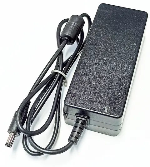 GST40A15-P1J zasilacz impulsowy desktopowy 15V, 2,67A