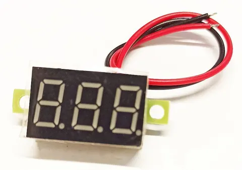 Woltomierz LED PCB niebieski, zakres 2,5 - 30Vdc