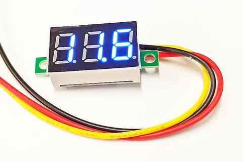 Woltomierz panelowy LED 4V-30V niebieski 3 przewody