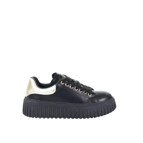 Damskie skórzane sneakersy czarne GOE SS2N4022