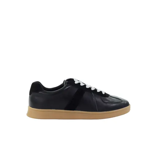 Męskie sneakersy skórzane czarne GOE TT1N4018