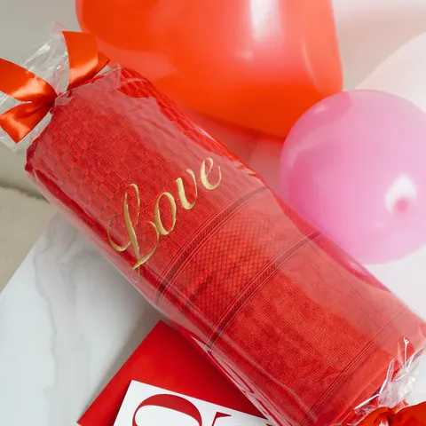 Ręcznik LOVE Na Walentynki Czerwony