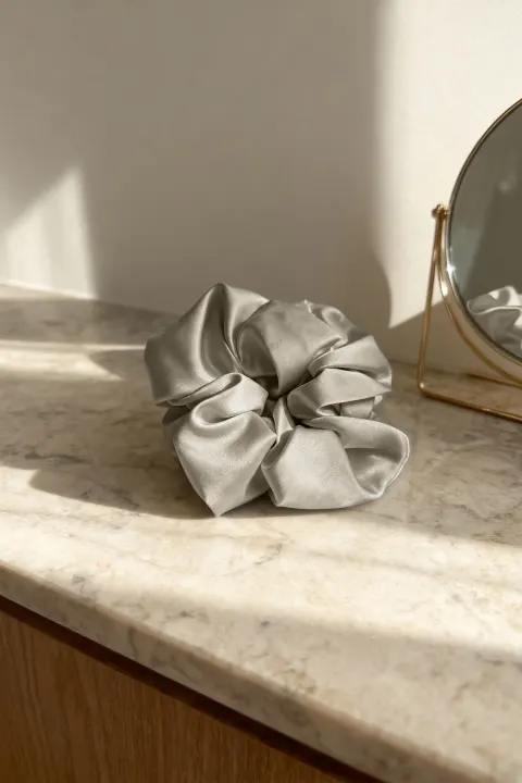 Gumka do Włosów z Jedwabiu Scrunchie Kaszmir