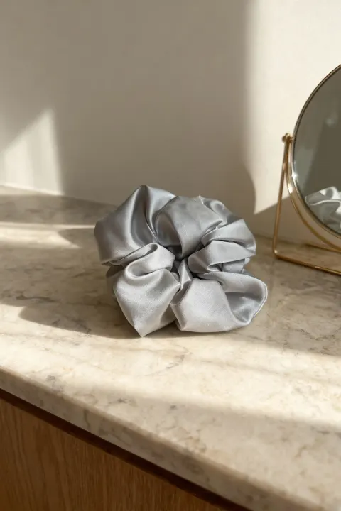 Gumka do Włosów z Jedwabiu Scrunchie Szary