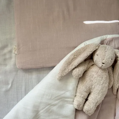 Lniana pościel dwustronna dla dziecka 135*100 White i Sepia Rose / BabySteps
