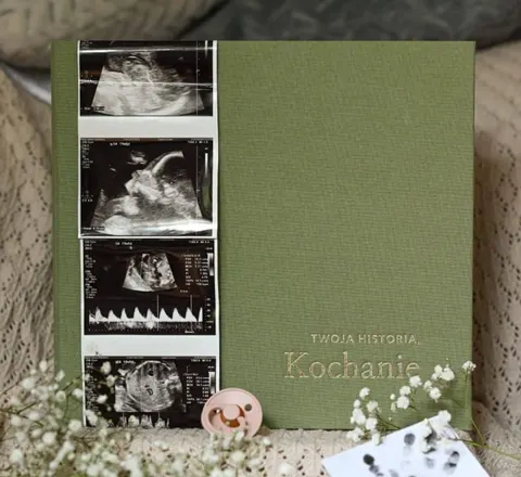 Pamiętnik dziecka "Twoja historia Kochanie" Szałwia Memorable