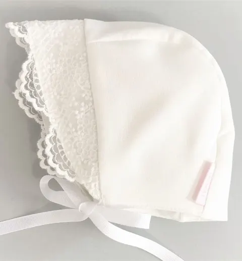 Czapeczka Bonetka z koronką PURE III