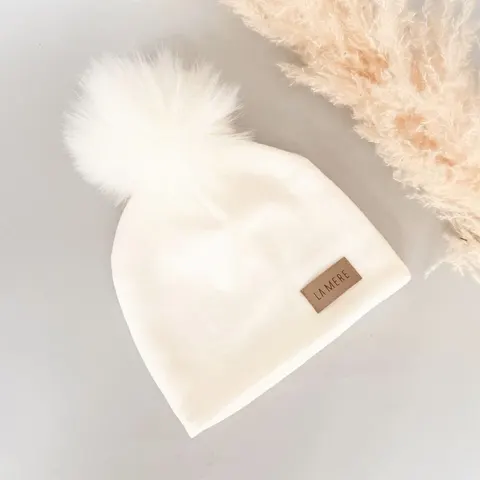 Czapka SNOW ecru - pompon biały
